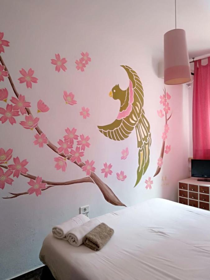 Hostal El Cid Valencia Exterior photo